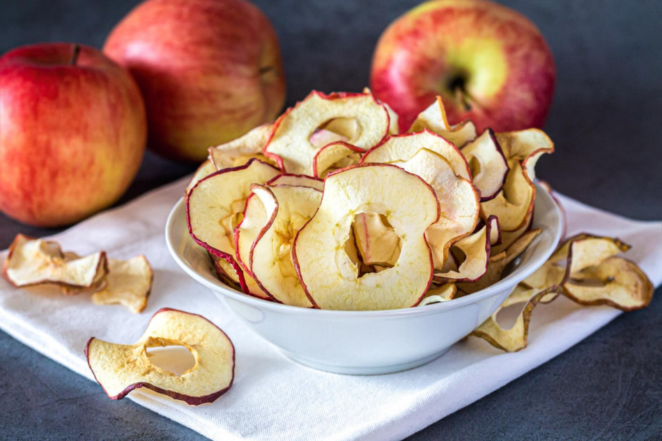 Як сушити яблука на зиму в домашніх умовах