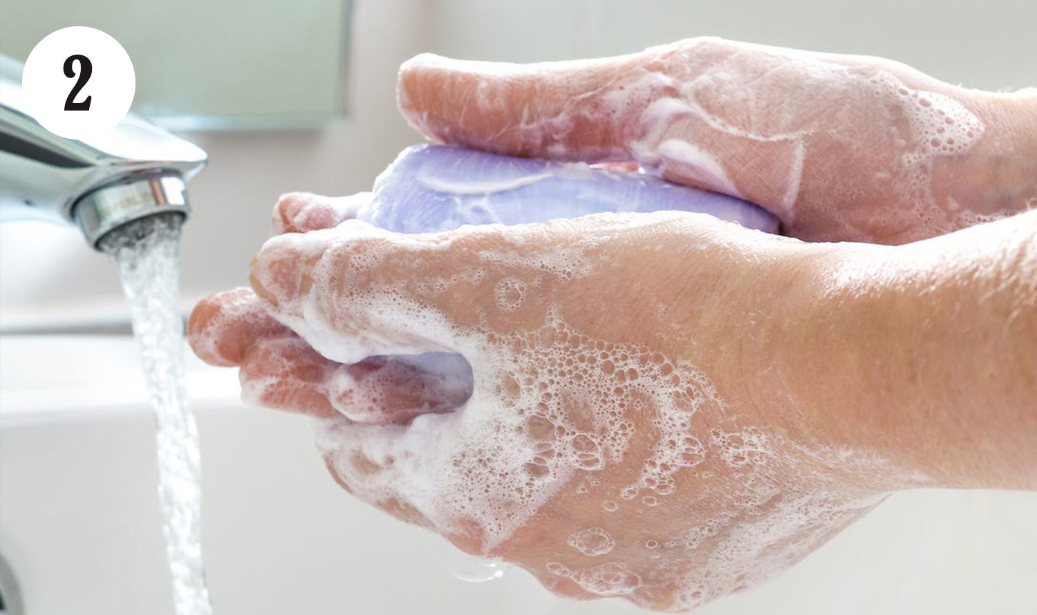 Мытье следуй. Мытье рук. Мытье рук с мылом. Мыло для рук. Моем руки с мылом.